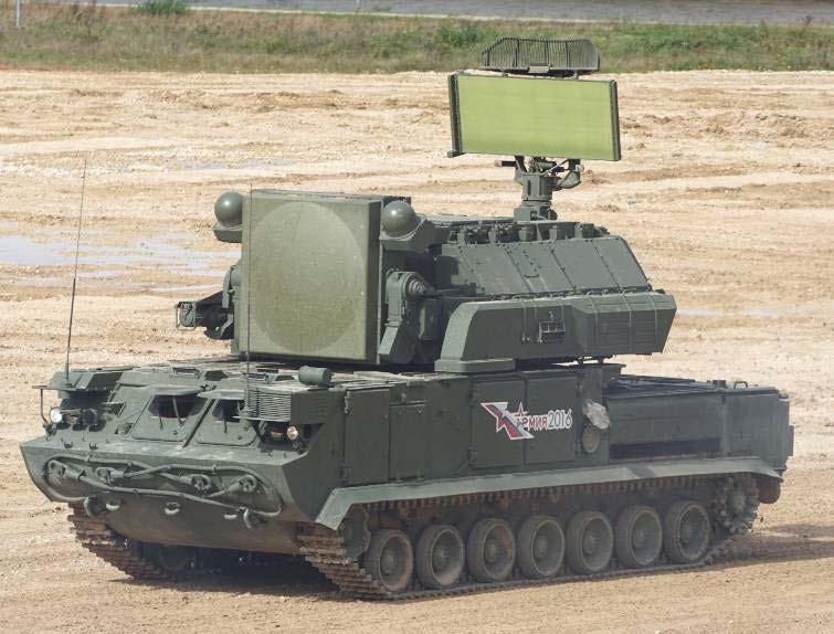 transport). En variant av det aktuella fordonet förevisades under Armija 2016, med beteckningen DT-30P, där skillnaden mellan varianterna är ett något annat utseende på dragfordonen.