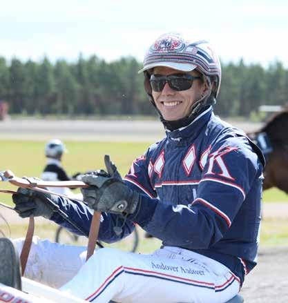 S TRAVET Tisdag