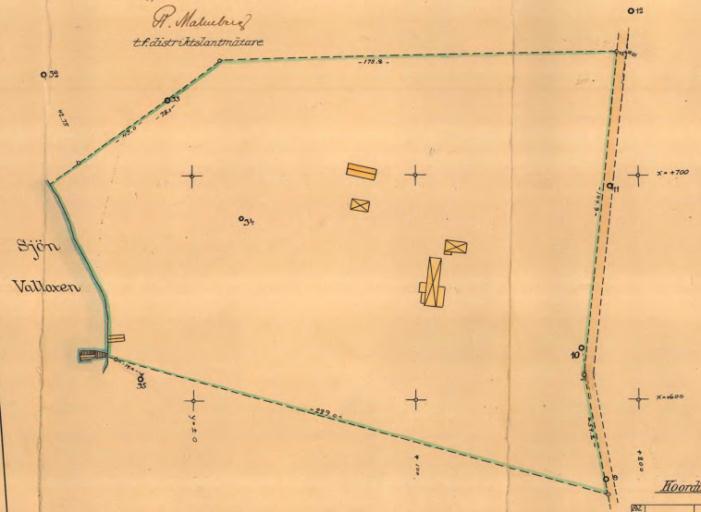 Det var en handlande Ohlson från Uppsala som köpte fastigheten för att använda den som sommarnöje 1918. Husen fanns redan på plats, där satt fröken Årberg som hyresgäst.