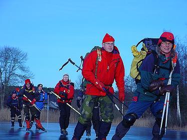 Turrapport 031220: Chanstur 20/12@Vänerskridsko Turrapport: Chanstur 20/12 20/12-03 Solstaskäret Karlstad Långfärdsskridsko Chanstur som blev ett lyckokast.