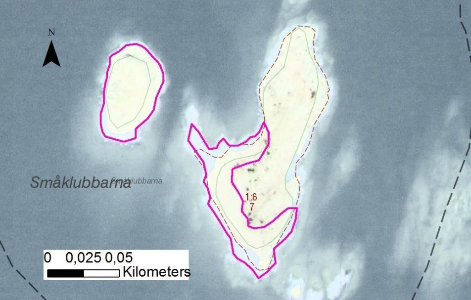 enskilda öar Arbetsinsats åtgång (1: <0,5 dv, 2: 0,5-1 dv, 3: >1 dv) Total areal 30613 Småklubbarna SE0610001 3 3 0,51 Beskrivning: Lokalen utgörs av två större klippskär som fungerar som vågbrytare