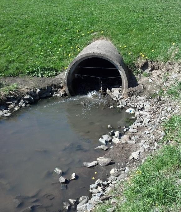 8 (30) underlagrad av friktionsjord på berg. Då planområdet ligger inom område med befintlig bebyggelse överlagras leran troligtvis av fyllnadsmassor.