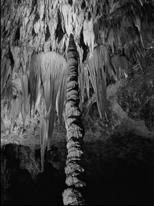 All rights reserved 2 Lägre magtarmkanalen En stalagmit "The Totem Pole" är ca 11 m hög och finns i