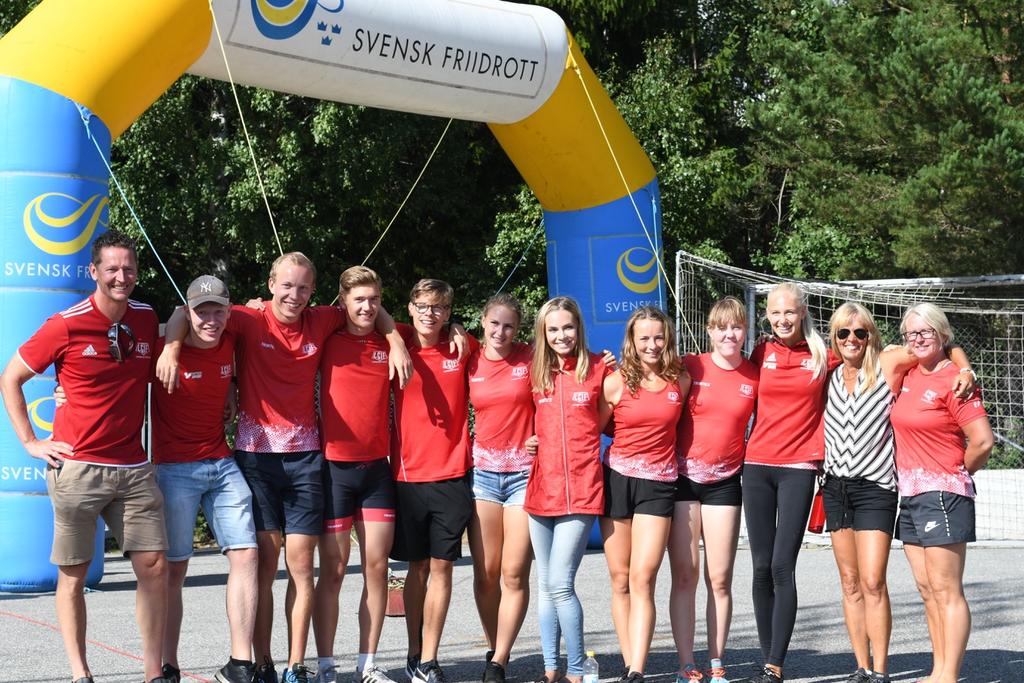 LGIF finalister i SM-tävlingar under 2018 Friidrotts-SM Eskilstuna 24-26/8 2018 Senior 400 m häck 6 Johan Claesson 01 53.77 JSM-USM17 Huddinge 3-5/8 2018 P17 400 m 1 Johan Claesson 01 49.