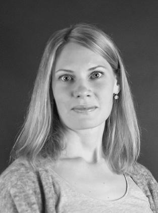 I rollerna Popelka - Helena Magnusson, sopran Helena har en masterexamen i klassisk sång från Musikhögskolan i Malmö.