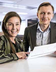 VÅRA MEDARBETARE Dialog för att kartlägga risker Malin Johansson och Dmytro Sheludchenko samarbetar för att förebygga risker.