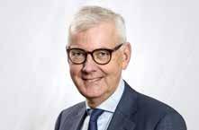 Styrelse Urban Karlström Ordförande, ordförande i ersättningsutskottet Ekon.dr., generaldirektör Fortifikationsverket. Född 1953.