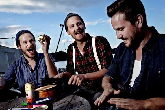 SOLALA Musik Västernorrland Åk 7, Oktober Med enkla medel kan man göra mycket. Upplev en inspirerande ensemble som med sina röster, en kaffeburk, saltkar och spaghetti skapar musikalisk magi.