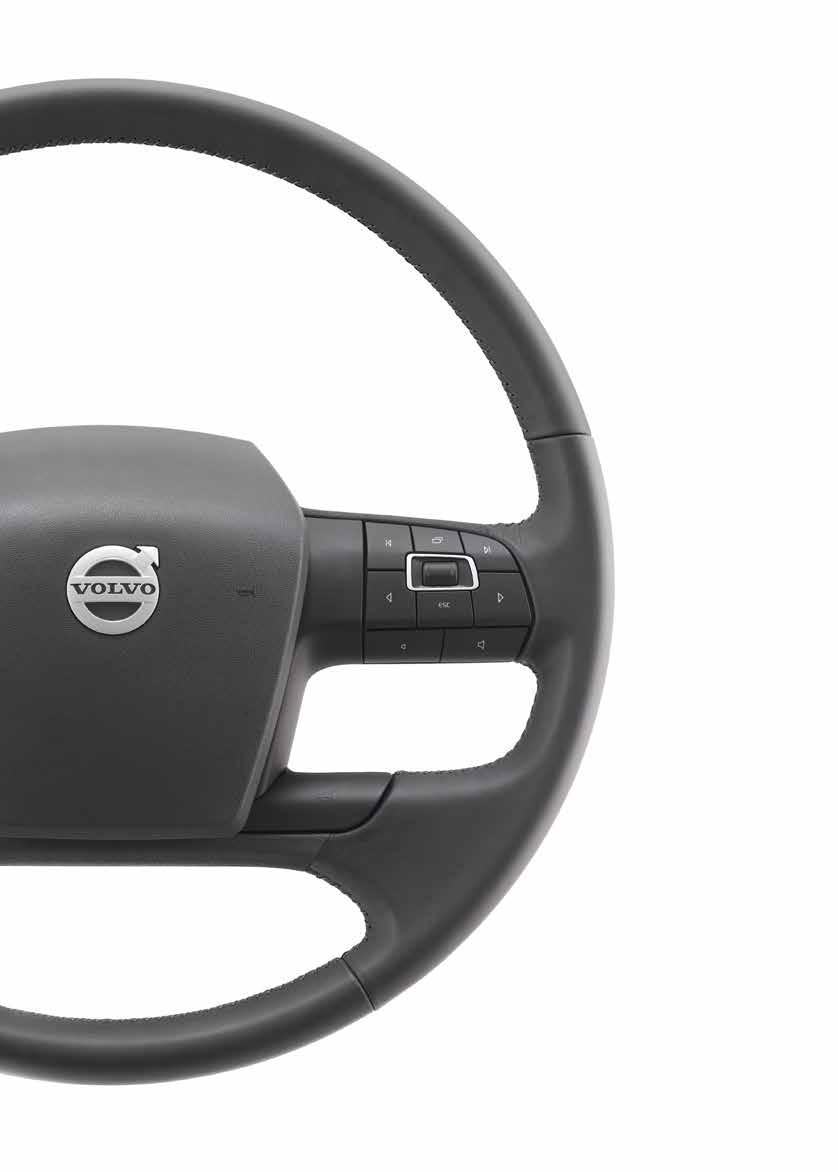 VOLVO DYNAMIC STEERING Vägen ligger rak framför dig. Även när den inte gör det. Den banbrytande systemet Volvo Dynamic Steering minskar drastiskt de krafter som krävs för att styra lastbilen.