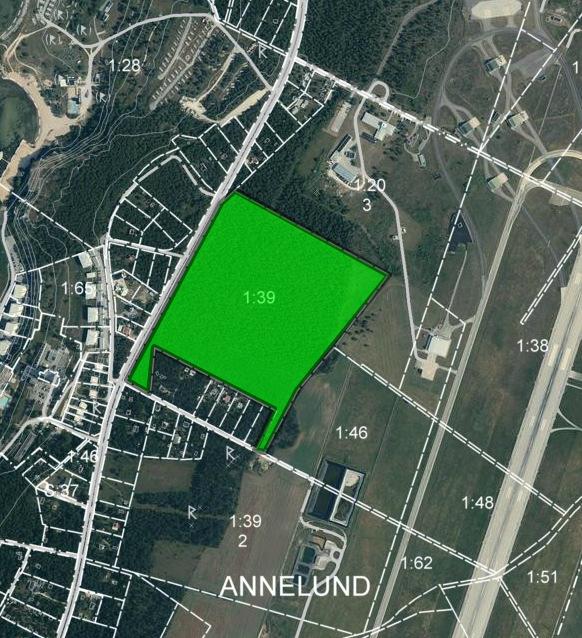 Värderingsobjektet ligger strax väster om Visby flygplats och avgränsas i väster av väg 149. Värderingsobjektet omfattar ca 12,1 ha som utgörs av skogsmark.