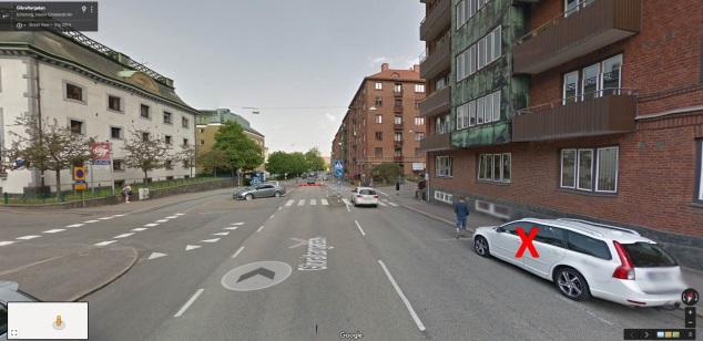 Due to the two lane traffic, a traffic island was used to position the RSD reflecting mirror to separate only one lane of traffic for the remote sensing measurements.