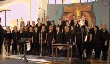 Lutherska missionskyrkans kör består av ca 50 sångare med solister och instrumentalister och har sedan 1990 letts av musikerna Johanna och Sven Fridolfsson som även komponerar och arrangerar