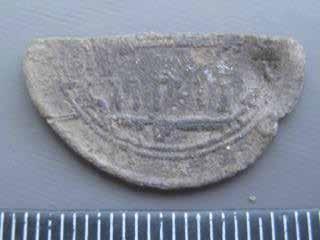 Fnr. 490 Silvermynt, fragment.
