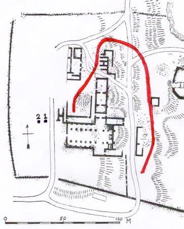 1: Provgrop nr. 1. 2: Provgrop nr. 2. Slingan utmärkt med röd heldragen linje. År 1847 upprättade Rickard Dybeck denna karta över Vårfruberga klosterområde.