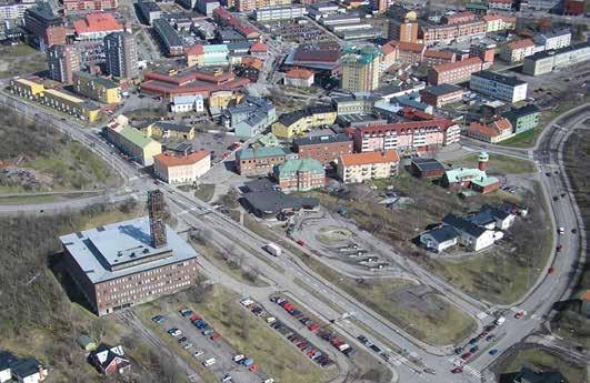 Detta parkområde ingår i sin helhet i Gruvstadspark 1. Ovanför Gula raden finns ett område med nyare villor och äldre flerbostadshus.
