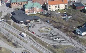 ovanjordscistern för diesel som enbart använts för tankning av en traktor. I brandsläckningsskum kan PFAS-ämnen förekomma och från garage, tvätthall m.m. är det främst oljeämnen och PAHer samt i viss mån tungmetaller som kan förekomma.