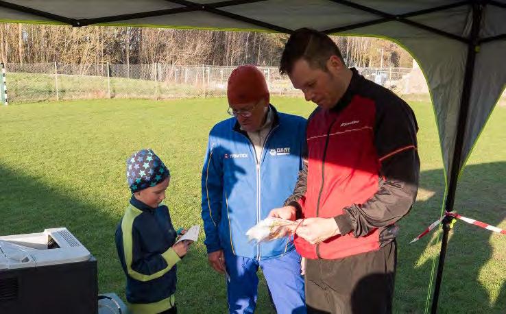 76 st nya Skogskampare har deltagit 2018, samt vår grupp på grön-vit nivå. 17 st medaljer har utdelats till nya Skogskampare, vilket innebär att de deltagit minst 3 ggr.