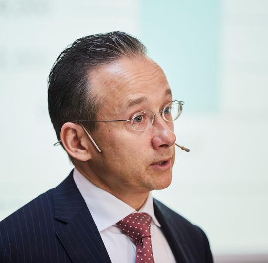 VD har ordet JOACHIM HALLENGREN, VD OCH KONCERNCHEF Med ett starkt helårsresultat bakom oss och en bra start på det nya året kan jag konstatera att vi har goda förutsättningar för att fortsätta vår