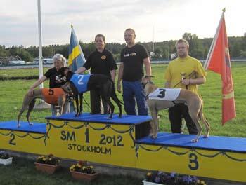 Banana Split, 37.21, DJ Vargtass, 38.05. I tikarnas semifinaler fick vi följande resultat: 1:a Wake Up Call, 7HS, 36.52, tvåa Marta Merzotto, ÖHK-NoHS, 36.92, trea JJ Sahlin, VHS, 37.03.