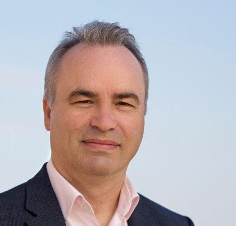5 BOKSLUTSKOMMUNIKÉ 2018 Ett företag i SolTech Energy-koncernen VD har ordet I Kina som genererar en stor del av sin elproduktion genom förbränning av kol gör vi verklig nytta genom att investera i