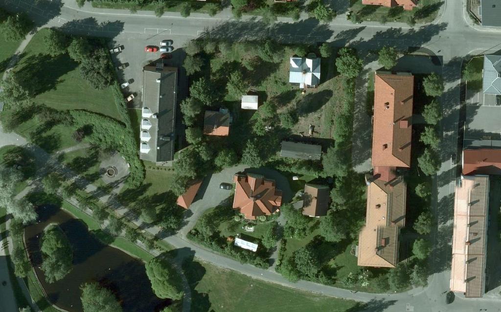 Figur 5. Flygfoto över planområdet. Geotekniska förhållanden Älvrummet, där huvuddelen av stadsbygden befinner sig, består av en sedimentfylld dalgång längs med Skellefteälven.