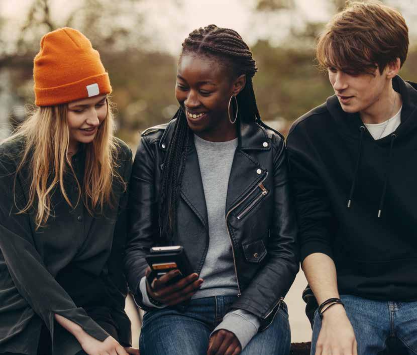 För att leva studentliv. För att slippa leva studentliv. För att få ett jobb.