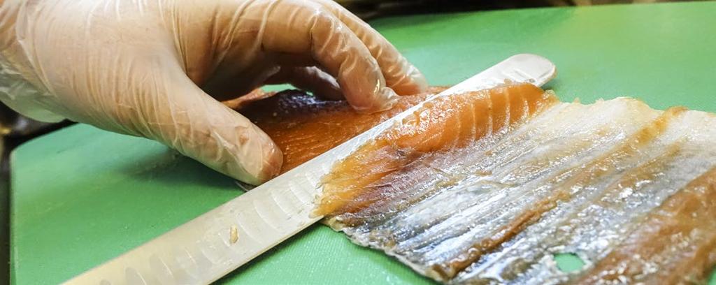 PROVTAGNING LISTERIA MONOCYTOGENES I FISK- OCH CHARKPRODUKTER Förekomsten av Listeria monocytogenes i kallrökt eller gravad fisk och skivade charkprodukter i butik har minskat de senaste åren.
