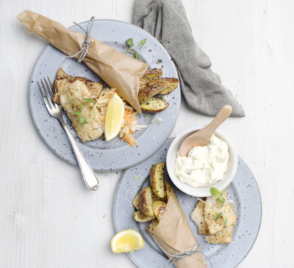 dag 1 fisk Frasig torsk med curry-& äppelsås samt klyftpotatis 900 G POTATIS ½ MSK TIMJAN 3 MSK OLIVOLJA 200 G MORÖTTER, 2-3 ST 1 KÅLRABBI 2 ÄPPLEN ½ MSK VITVINSVINÄGER 2 ½ DL TURKISK YOGHURT 1 MSK