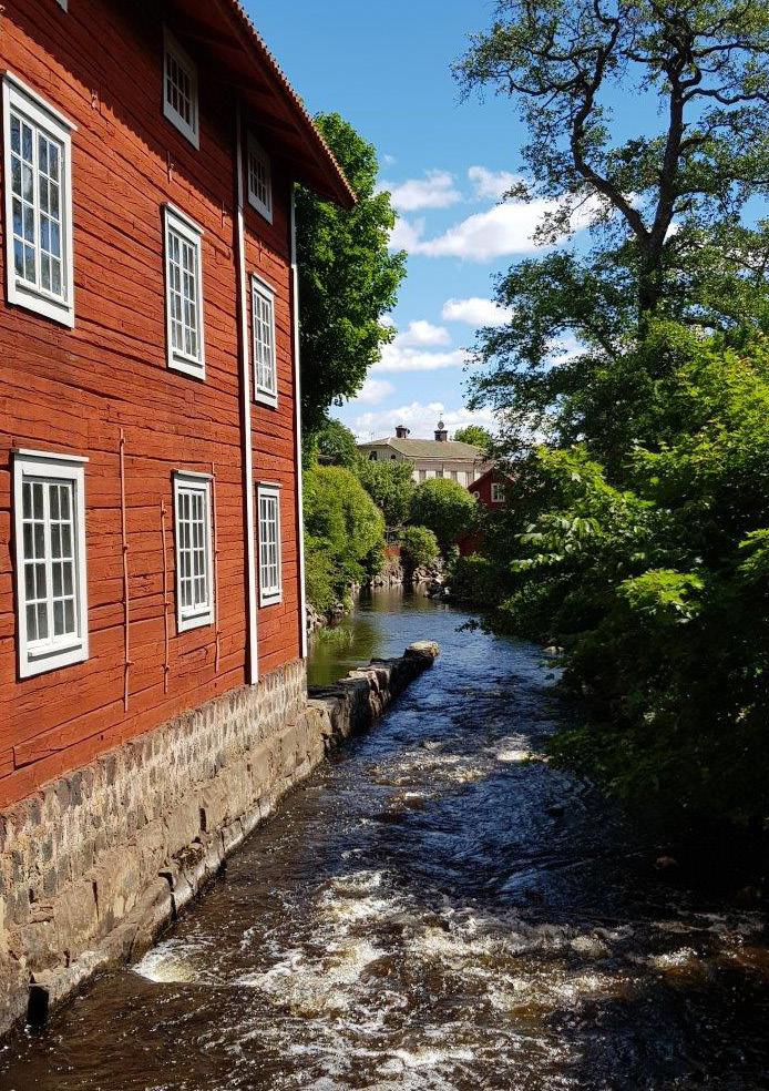 Kultur livets största fråga Kultur behandlar endast en fråga: Varför lever vi? Om vi släpper denna för alla människor nödvändiga fråga, mister livet sin mening.