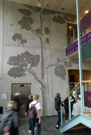 11 2. Betongbranschen Färdplan för klimatneutral betong Sverige står inför två stora utmaningar - bygga historiskt stora volymer av både infrastruktur och bostäder och ställa om vårt samhälle till