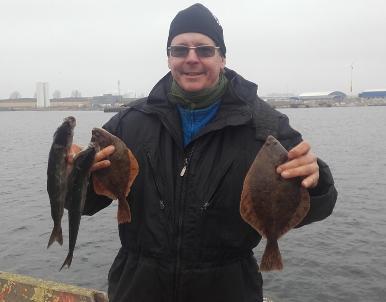 Simon Deblond med en torsk på