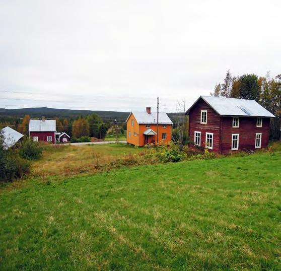 242 hektar Skogsfastighet i Hålberg Bebyggd skogsfastighet med virkesrika gallringsskogar och gård med högt och vackert läge i byn. Andel i Arvidsjaurs Allmänning.
