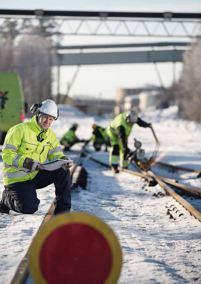 24 25 Arbetsmiljö 6.1 Allmänt BDX ser personalen, både medleverantörernas och sin egen, som den värdefullaste resursen i verksamheten.