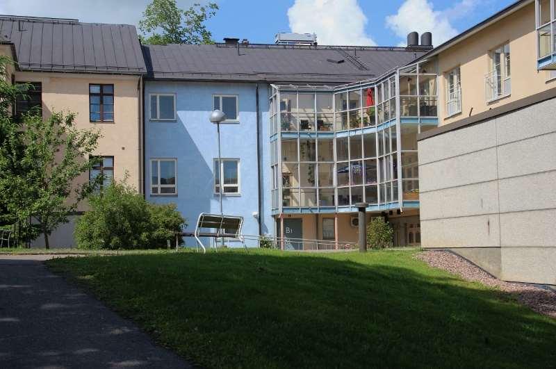 Bedömning av risker Osäkerhetsfaktorerna i anknytning till landskaps- och vårdreformen, bland annat vad gäller tidtabellen, utgör fortfarande en betydande risk för grundtrygghetscentralen.