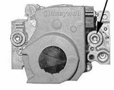 Remove dirt and grease from each motor, fan guard, and blades. Use care when cleaning the fan blades to prevent causing misalignment or imbalance.