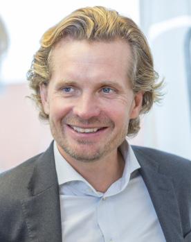 Sammanfattningsvis uppnådde vi en enighet med båda läkemedelsmyndigheterna om de viktigaste parametrarna i utformningen och genomförande av denna pivotala fas III-studien för marknadsgodkännandena