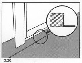20 Mattan skall dras upp minst 15 mm mot dörrtröskeln. Tröskeln bör vara överfalsad (urfalsad för mattan).