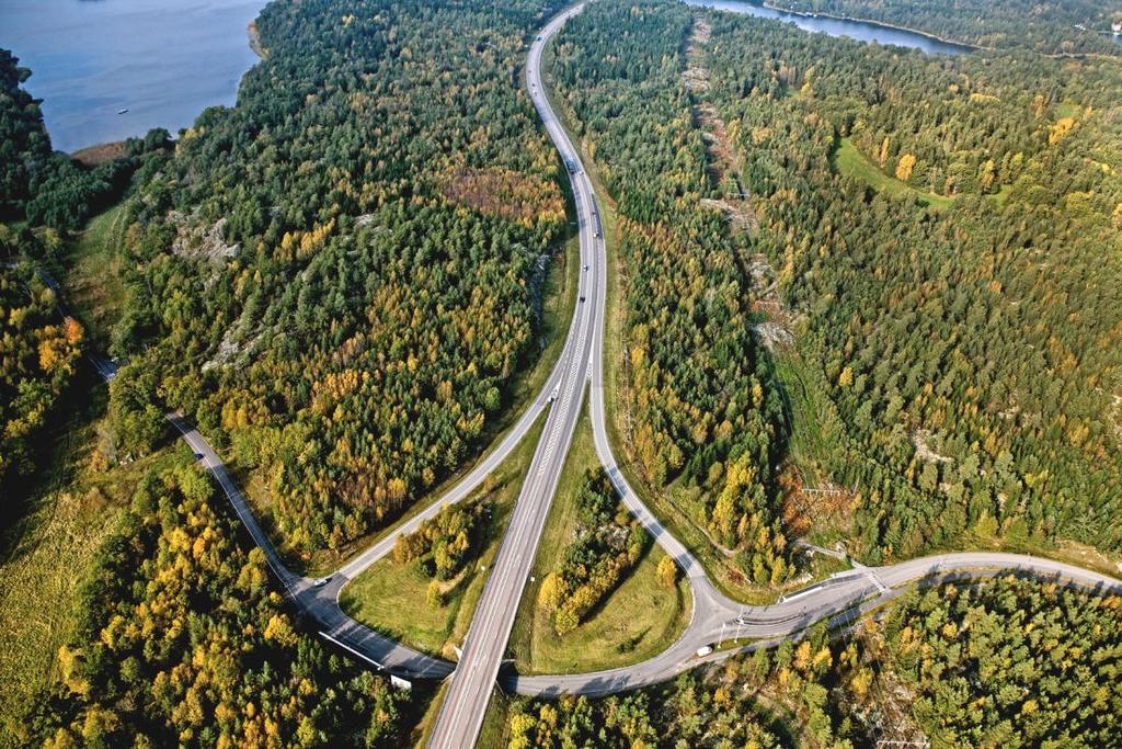 Utvecklingen av trafikplats Hålludden syftar till att öka tillgängligheten och trafiksäkerheten i området. Upphävandet av strandskyddet bedöms inte påverka allmänhetens tillträde till platsen.
