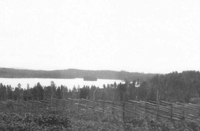 Hellsjön med Karlholmen 1922 Kort taget från Vallen