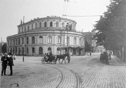 13 SPEJARSCOUTERNAS BIDRAG Besök på svenskis Vi börja med att se scenen, det var intressant att se scenen från