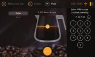 6- Daglig drift 6.1 Fylla på en kopp med kaffe eller varmt vatten Placera en kopp på spillbrickan under det mittersta utloppet för kaffe (A) eller under vänster utlopp för varmt vatten (B).