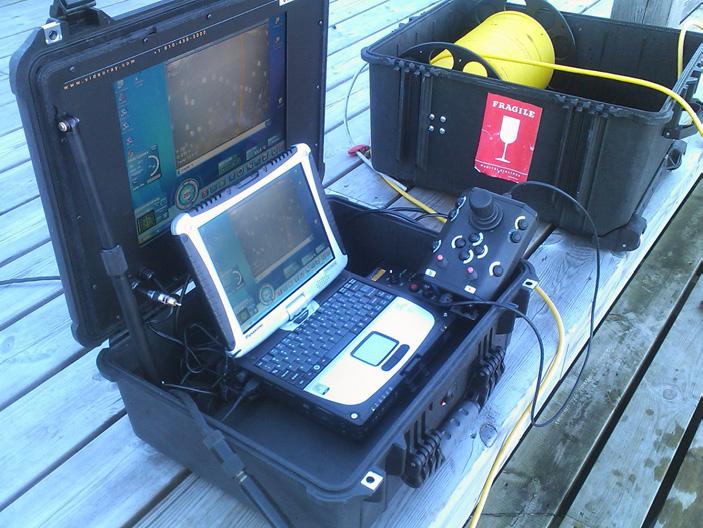 INLEDNING 1.2 METODER För kartläggning av bottenförhållandena genomfördes en undersökning med ekolodsplotter (200/ 35 khz) samt chirpad sidescan sonar (420-470 khz).