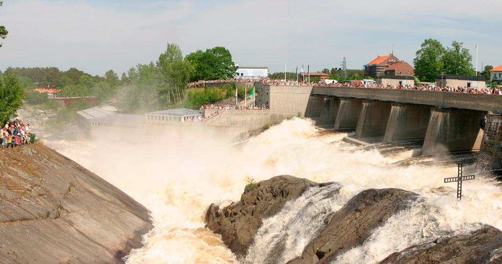 Se & göra Fallens Dag i, söndagen före midsommar.