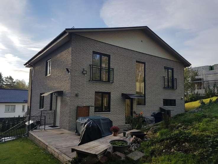 Besiktningsteknikerns reflektion Noteringar som besiktningsteknikern särskilt vill påtala Bostadsbyggnad Som köpare till denna fastighet är det viktigt att ta del av hela protokollet samt att