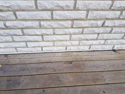 Sockel Altan döljer del av sockel på baksidan Då altanen döljer del av sockeln på baksidan är den inte besiktigad. Av det som är besiktigat av sockeln så noteras inga avvikelser.