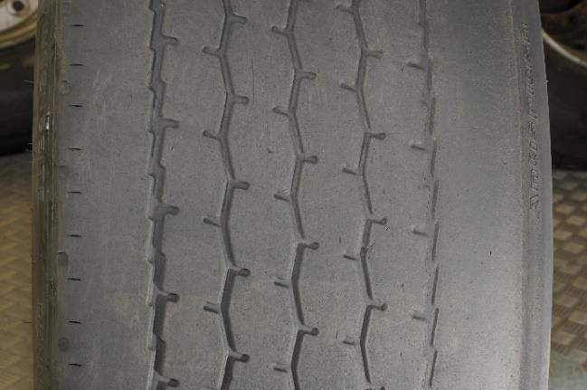 Michelin XFN2.