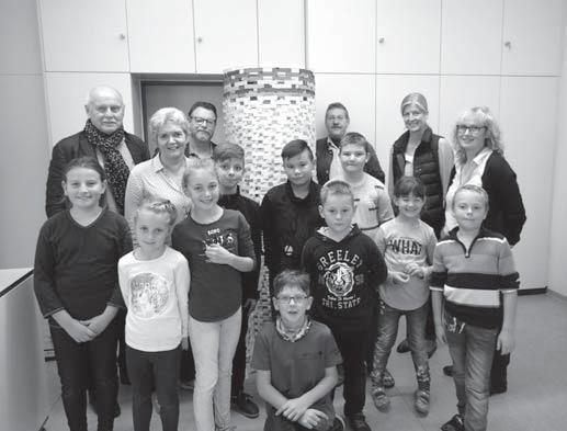 Offene Ganztagsschule der Bachtalschule Durch eine großzügige Spende von 1000, ermöglichte es der Rotary-Club Dillingen der Offenen Ganztagesschule der Bachtalschule, sowohl für den Standort