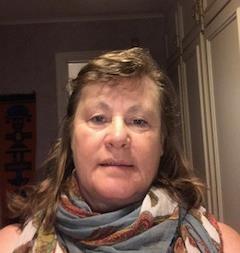 Lena Jönsson 59 år, Omsorgsassistent, Socialförvaltningen, Kalmar kommun Omsorgsassistent på Proviantgatans gruppboende.