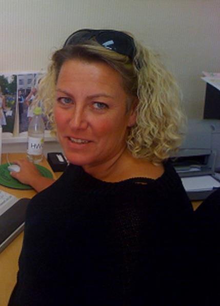 Presentation av de nominerade Marie Simonsson 51 år, Undersköterska, Omsorgsförvaltningen, Kalmar kommun Gift och har två vuxna döttrar och ett barnbarn. Jag är engagerad och positiv.
