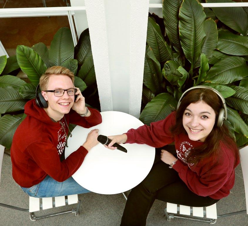 Undrar du över studentlivet eller något annat som rör studier? Våra studenter svarar på dina frågor! Lyssna på Statuspodden Läkarstudenterna Timo och Irene tar tempen på KI.